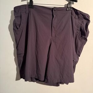 LL Bean Womens 24W Plus Size Hiking Shorts Pockets Outdoor Active Solid